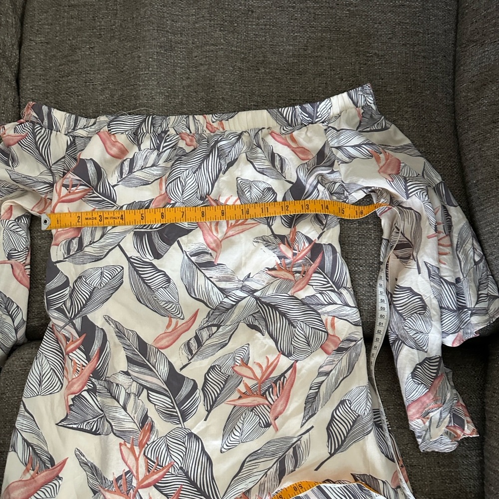 Lulu's Floral off Shoulder Ruffle Sleeve Dress Medium - Picture 9 of 11